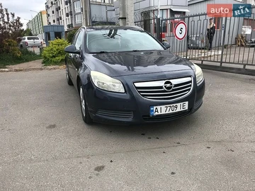 Авто Opel Insignia 2010 № 8789009