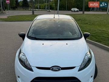 Авто Ford Fiesta 2010 № 8789023