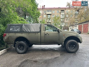 Авто Mitsubishi L 200 2006 № 8789053