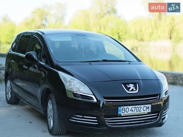 Авто Peugeot 5008 2010 № 8789239