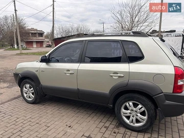 Авто Hyundai Tucson 2006 № 8789253