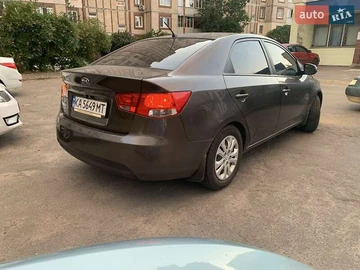 Авто KIA Cerato 2011 № 8789254