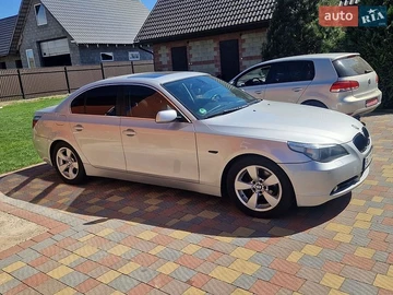 Авто BMW 5 Series 2004 № 8789288