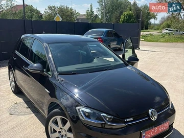 Авто Volkswagen E-Golf 2017 № 8789529
