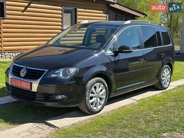 Авто Volkswagen Touran 2010 № 8789781