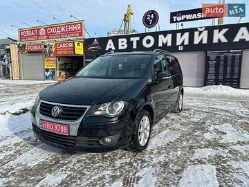 Авто Volkswagen Touran 2010 № 8789955