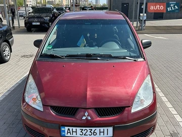 Авто Mitsubishi Colt 2004 № 8790049