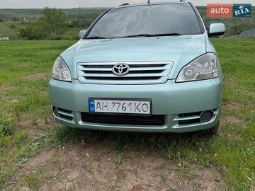 Авто Toyota Avensis Verso 2001 № 8790194