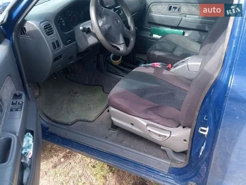 Авто Nissan Np300 2008 № 8790296