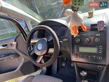 Авто Volkswagen Touran 2003 № 8790428