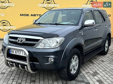 Авто Toyota Fortuner 2007 № 8790809