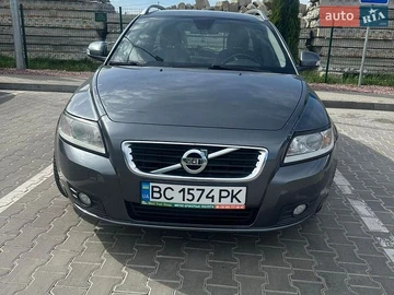 Авто Volvo V50 2012 № 8791006