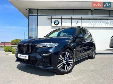 Авто BMW X7 2022 № 8791066