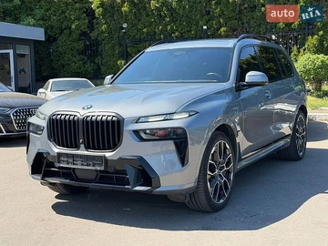 Авто BMW X7 2023 № 8791067
