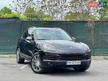 Авто Porsche Cayenne 2012 № 8791812