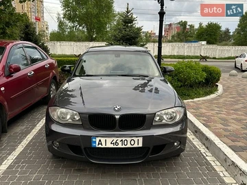 Авто BMW 1 Series 2005 № 8792040