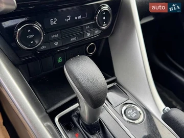 Авто Mitsubishi Eclipse Cross 2018 № 8792160
