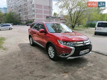 Авто Mitsubishi Outlander 2015 № 8792184