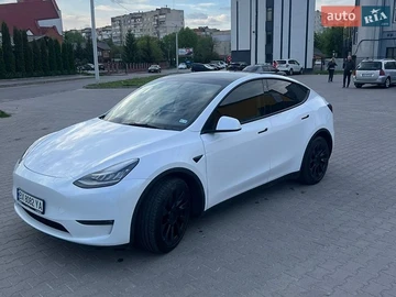 Авто Tesla Model Y 2021 № 8792427