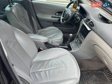 Авто Renault Laguna 2003 № 8792496