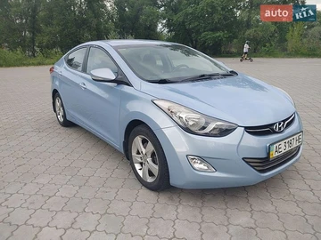 Авто Hyundai Elantra 2013 № 8792888