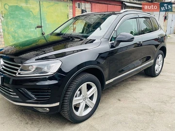 Авто Volkswagen Touareg 2015 № 8793373