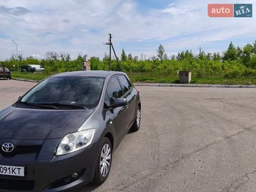 Авто Toyota Auris 2008 № 8793388