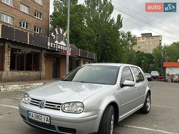 Авто Volkswagen Golf 2000 № 8793477