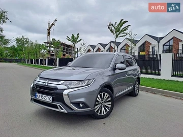 Авто Mitsubishi Outlander 2019 № 8793551