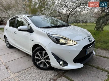 Авто Toyota Aqua 2019 № 8793915