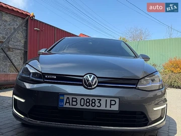 Авто Volkswagen E-Golf 2017 № 8793916