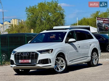 Авто Audi Q7 2023 № 8793945