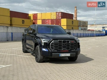 Авто Toyota Tundra 2023 № 8793949