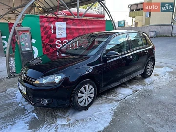 Авто Volkswagen Golf 2010 № 8793984