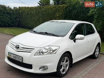 Авто Toyota Auris 2012 № 8794000