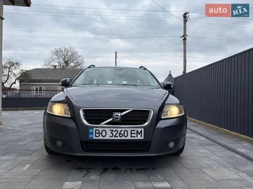 Авто Volvo V50 2009 № 8794256