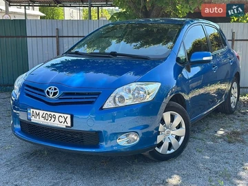 Авто Toyota Auris 2011 № 8795341