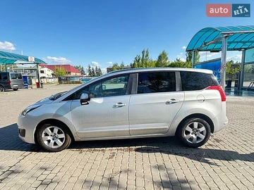 Авто Peugeot 5008 2014 № 8795347