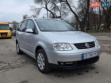 Авто Volkswagen Touran 2005 № 8796003