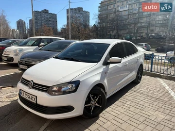 Авто Volkswagen Polo 2011 № 8796032