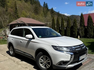 Авто Mitsubishi Outlander 2017 № 8796298
