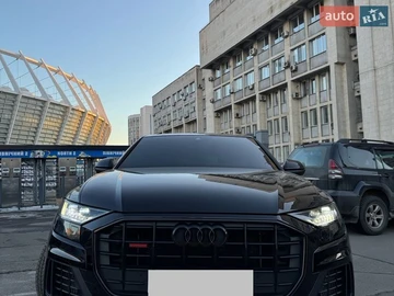 Авто Audi Q8 2020 № 8796472