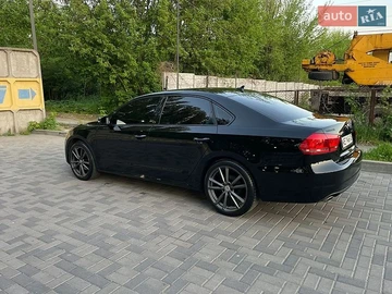 Авто Volkswagen Passat 2014 № 8796488