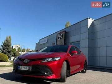 Авто Toyota Camry 2018 № 8796512