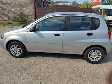 Авто Chevrolet Aveo 2006 № 8796520