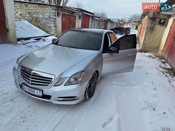 Авто Mercedes E-Class 2011 № 8796577