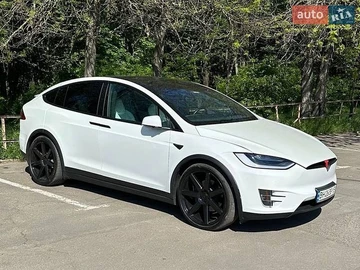 Авто Tesla Model X 2018 № 8796831