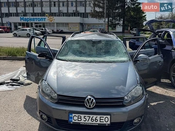 Авто Volkswagen Golf 2010 № 8797056