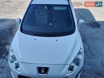 Авто Peugeot 308 2011 № 8797197