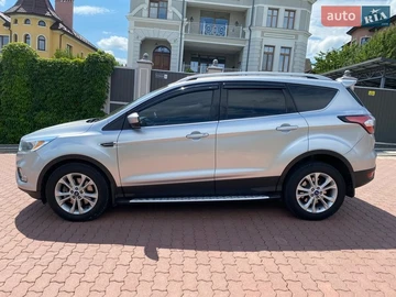 Авто Ford Escape 2016 № 8797250